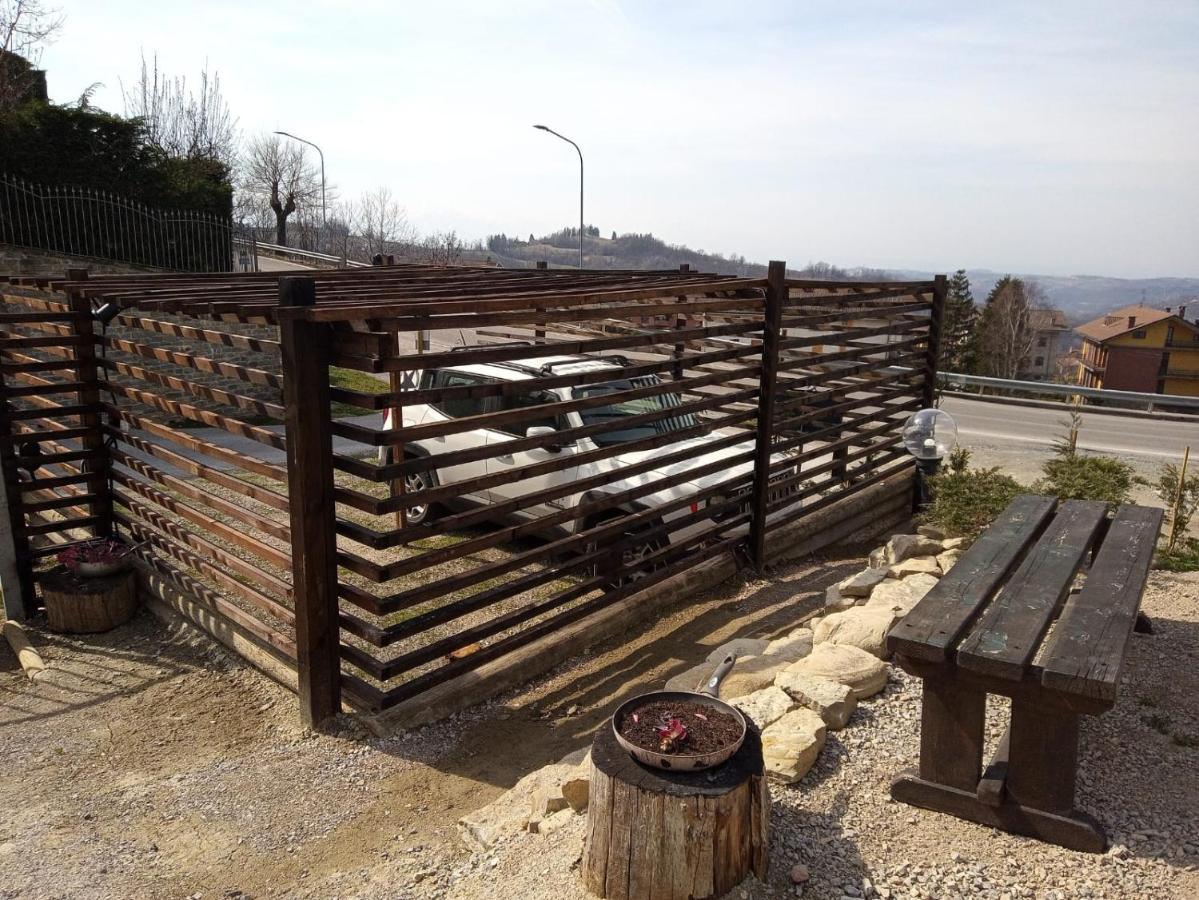 La Tana Dello Scoiattolo - Adults Only Bed & Breakfast Murazzano  Exterior foto