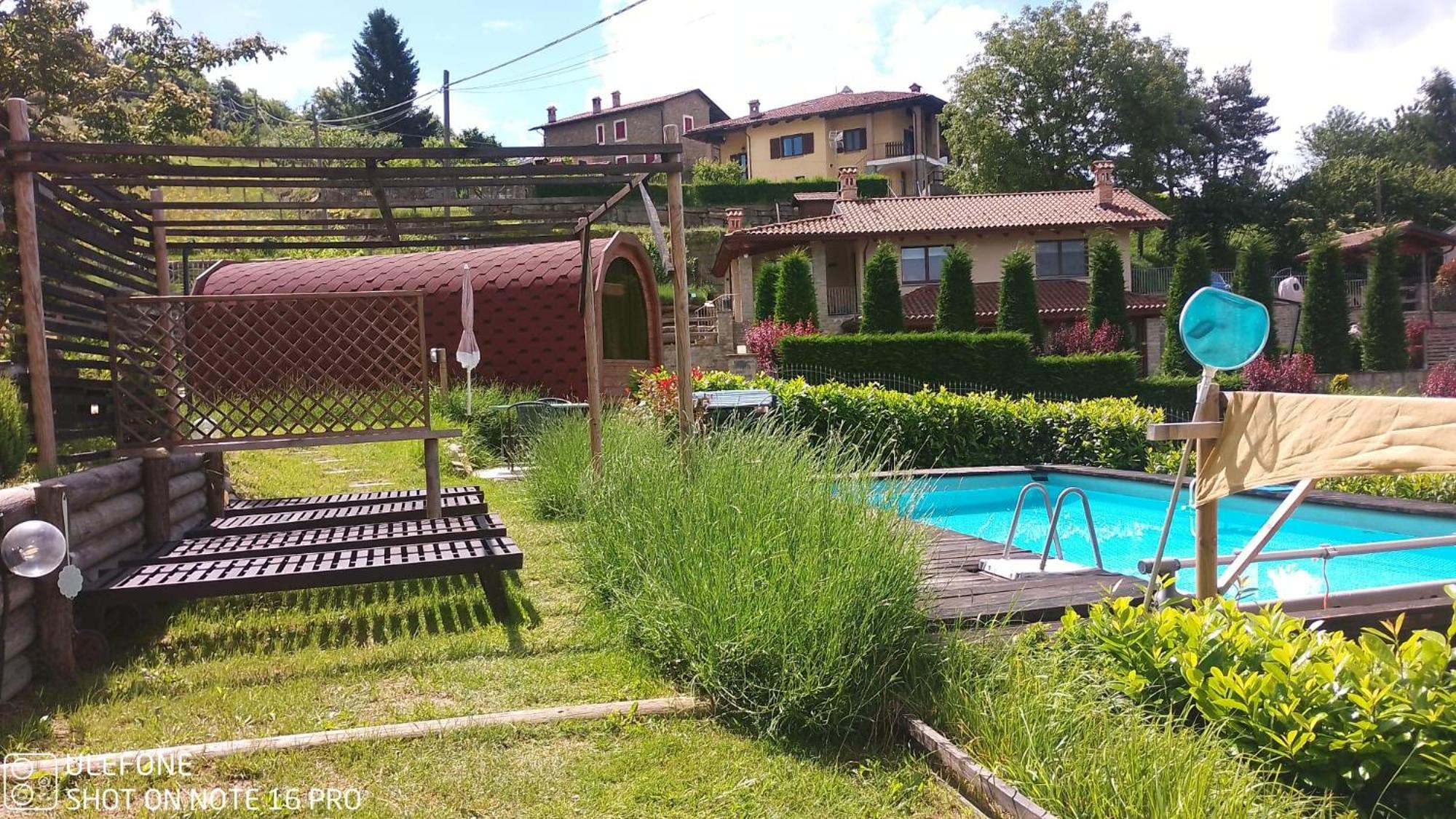 La Tana Dello Scoiattolo - Adults Only Bed & Breakfast Murazzano  Exterior foto